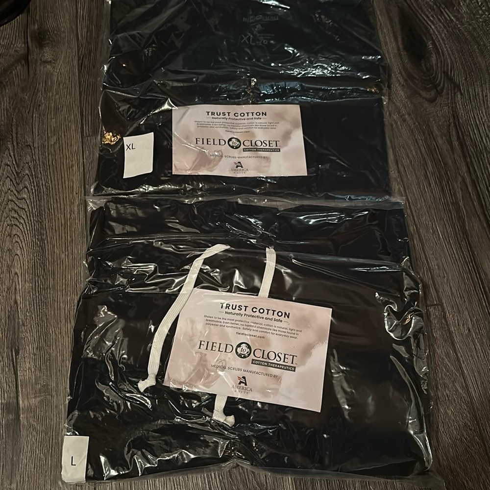 Men’s scrub set new